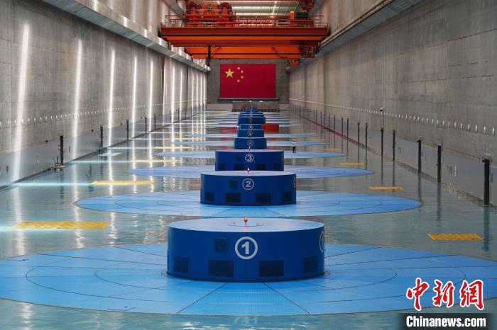 三峽左岸電廠。　陳旋 攝