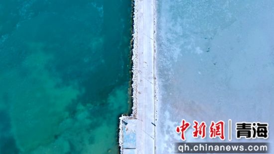 圖為冬日青海湖。李江寧攝