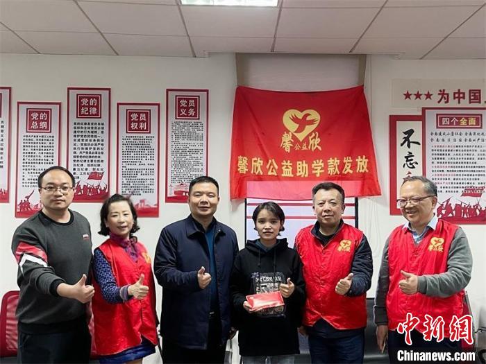 在湘求學的西藏女孩：“我淋過雨，也想努力為別人撐把傘”