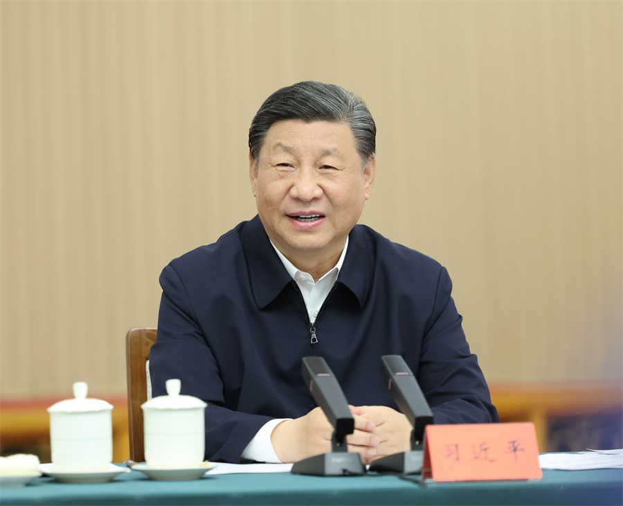 2024年5月23日下午，中共中央總書記、國(guó)家主席、中央軍委主席習(xí)近平在山東省濟(jì)南市主持召開企業(yè)和專家座談會(huì)并發(fā)表重要講話。新華社記者 鞠鵬 攝
