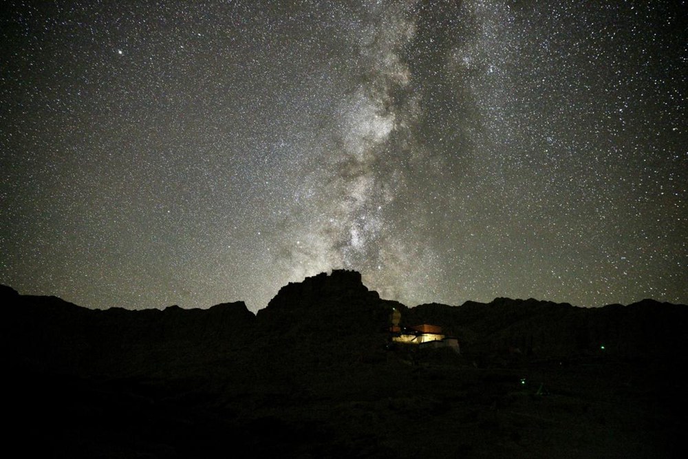 阿里暗夜星空。旦真次旦攝