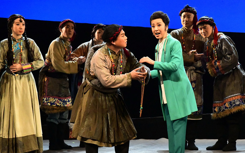 3、這是在全國(guó)地方戲演出中心所演出的評(píng)劇《藏地彩虹》劇照（唐召明2020年12月22日攝）_副本.jpg