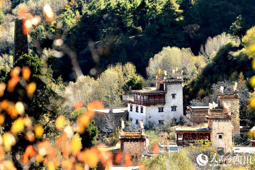 丹巴美景。李永安攝